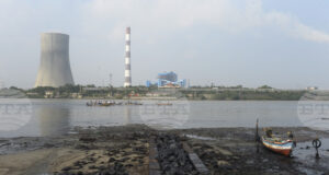 Индийската компания "Рилайънс", която е най-големият купувач на руски петрол в страната, обяви, че ще спазва западните санкции