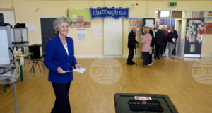 Ирландия брои гласовете на президентските избори