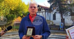 Историкът Красимир Григоров стана носител на наградата „Будител на годината“ във Враца