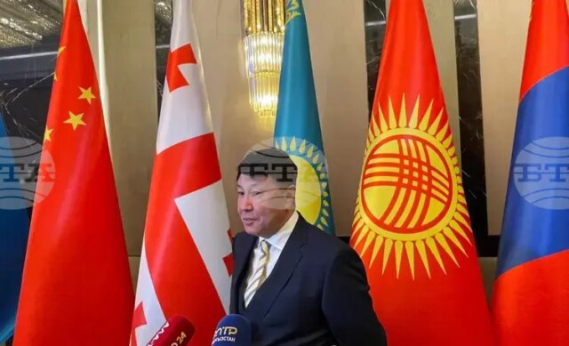 КАБАР: Министерството на икономиката на Киргизстан отбеляза значителния принос на жените за икономическото развитие на страната
