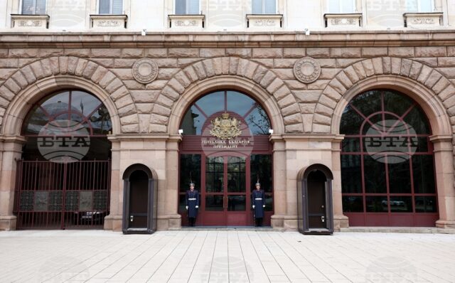 Комисията за защита на конкуренцията стартира производство срещу Президентството относно дарено медицинско оборудване от 