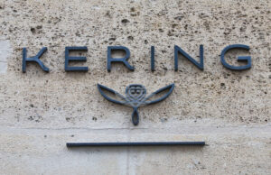 "Керинг" продава звеното си за козметика на "Л'Ореал" за 4 милиарда евро