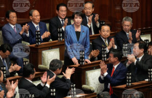 Санае Такаичи стана първата жена премиер на Япония