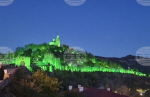 Крепостта ,,Царевец’’ във Велико Търново бе осветена в зелено - цветът на донорството и трансплантацията