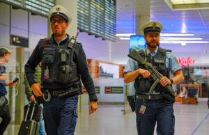 Летището в Мюнхен временно спря полети след сигнали за "подозрителни" дейности