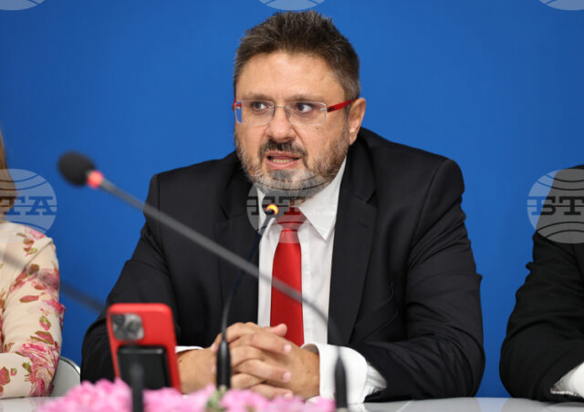 Лъжата се бори с повече истина чрез подкрепа за професионалните журналисти и медиите с редакционни стандарти, а не с ограничения, каза генералният директор на БТА Кирил Вълчев