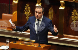 Френският премиер Льокорню оцеля след първия вот на недоверие