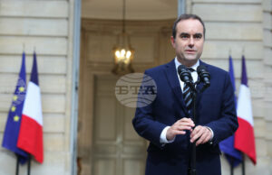 Макрон посочи отново Лекорню за премиер Френският премиер Льокорню призова парламента да не гласува недоверие на правителството му