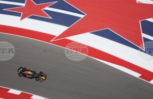 Макс Ферстапен победи болидите на Макларън и ще стартира първи в спринтовото състезание на Формула 1 в САЩ