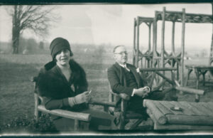 Между дипломацията и изкуството: Връзките на Бистра Винарова със световния културен елит Между дипломацията и изкуството: Връзките на Бистра Винарова със световния културен елит