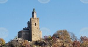 Мъж е паднал от скала в крепостта "Царевец" тази сутрин