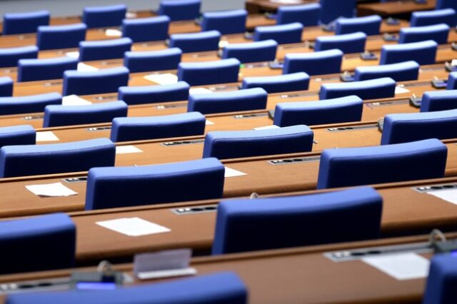 НС разглежда промените в Закона за защита на потребителите Народно събрание