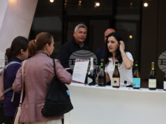 Над 40 български вина могат да опитат жителите и гостите на столицата днес и утре под куполите на Ларгото Над 40 български вина могат да опитат жителите и гостите на столицата днес и утре под куполите на Ларгото