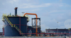 Най-богатият човек на африканския континент иска да създаде в Нигерия най-голямата рафинерия в света