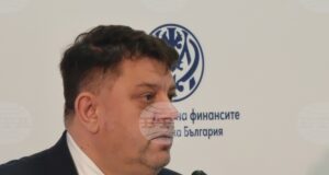 Наличието на стабилност в държавата е важно за безпроблемното въвеждане на еврото, каза вицепремиерът Атанас Зафиров в Кюстендил