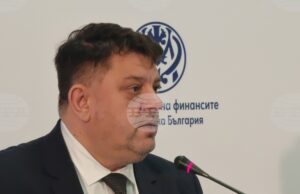 Наличието на стабилност в държавата е важно за безпроблемното въвеждане на еврото, каза вицепремиерът Атанас Зафиров в Кюстендил