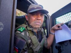 ОБНОВЕНА
                                                                                                Лидерът на военната хунта, която завзе властта в Мадагаскар, обяви преходен период от две години, след който ще бъдат произведени избори