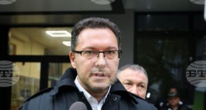 ОБНОВЕНА Трима души са загинали при бедствената ситуация в района на Елените, съобщи вътрешният министър Даниел Митов