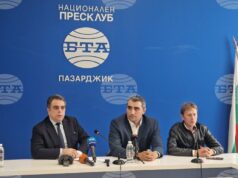 ОБНОВЕНА „Продължаваме промяната“ протяга ръка към всички партии, които не искат Пазарджик да се управлява от Пеевски, каза Асен Василев