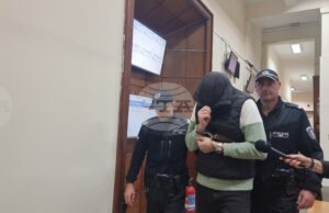 Окръжният съд в Стара Загора върна на прокуратурата делото срещу двамата полицейски служители, обвинени в убийство на 47-годишен мъж в Казанлък