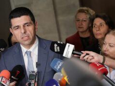 ОБНОВЕНА Преди балотажа ПП-ДБ не са уведомени, че от "БСП-Обединена левица" са подписали декларацията за "санитарен кордон", каза Ивайло Мирчев