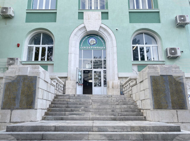 Паметни плочи на загиналите във войните са ремонтирани в Луковит