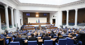 Парламентът забрани временно износа и вътреобщностните доставки до държави членки на ЕС на нефтопродукти, основно дизел и авиационно гориво