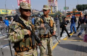 Перуанският премиер поиска от парламента извънредни правомощия, за да възстанови реда и законността