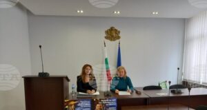 Представителите на КЗП и НАП разясниха на граждани от Шабла основните изисквания при въвеждането на еврото