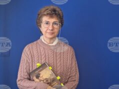 Проф. Вера Бонева представи в Троян книгата си за Чудомир „Въобщественик“