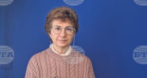 Проф. Вера Бонева представи в Троян книгата си за Чудомир „Въобщественик“