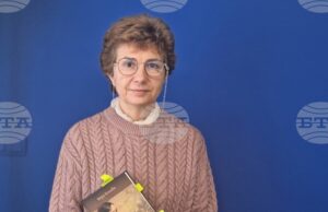 Проф. Вера Бонева представи в Троян книгата си за Чудомир „Въобщественик“