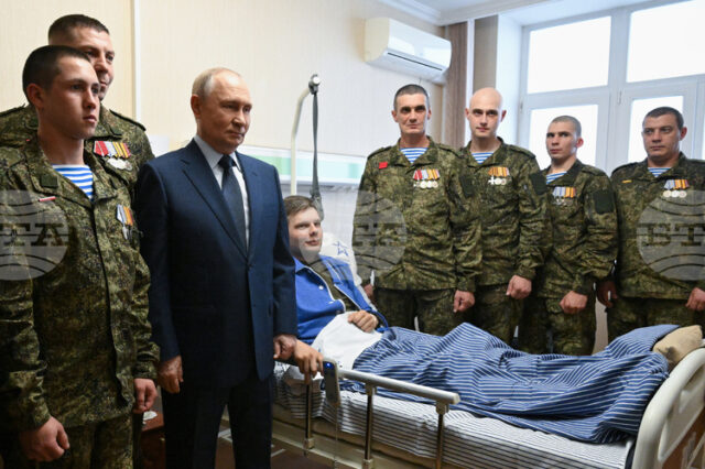 Путин съобщи за изпитание на подводното ядрено суперторпедо "Посейдон", което Путин съобщи за изпитание на подводното ядрено суперторпедо "Посейдон", което нарече "уникално"