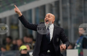 Разбира се, че Ювентус може да се бори за титлата в Италия, вярва новият треньор Лучано Спалети Разбира се, че Ювентус може да се бори за титлата в Италия, вярва новият треньор Лучано Спалети