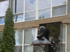 Реконструираният бюст-паметник на Христо Ботев в украинския град Измаил ще бъде открит днес Реконструираният бюст-паметник на Христо Ботев в украинския град Измаил ще бъде открит днес