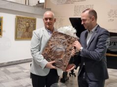 С рецитал и изложба в Кюстендил бяха отбелязани 35 години от възстановяването на дипломатическите отношения между България и Израел С рецитал и изложба в Кюстендил бяха отбелязани 35 години от възстановяването на дипломатическите отношения между България и Израел