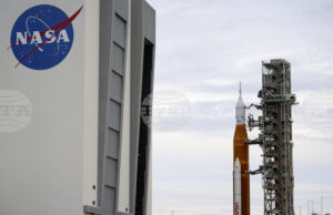 САЩ ще търсят конкурентни компании на „Спейс Екс“ за мисията до Луната САЩ ще търсят конкурентни компании на „Спейс Екс“ за мисията до Луната