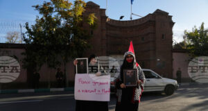 Техеран приветства условното освобождаване на иранска студентка във Франция