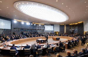 Трябва да убедим Путин, че никога не може да спечели в войната в Украйна, заяви генералният секретар на НАТО