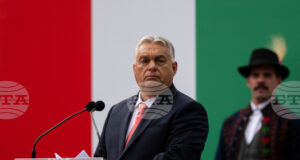 Унгария търси начин да "заобиколи" американските санкции за руски нефтени компании, заяви премиерът Орбан пред националното радио