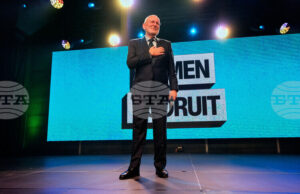 Франс Тимерманс подава оставка като лидер на партията Зелените леви-Партията на труда Франс Тимерманс подава оставка като лидер на партията Зелените леви-Партията на труда