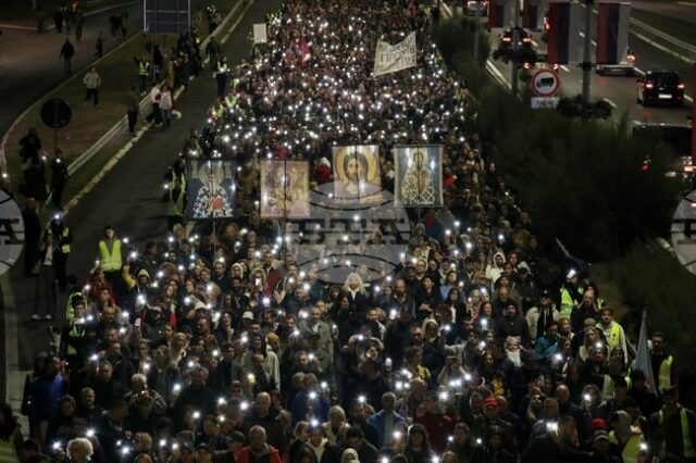 Хиляди протестиращи в Сърбия отбелязаха 11 месеца от трагедията в Нови Сад