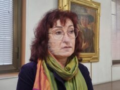 Хората, които се занимават с изкуство, са надарени с Божията искра, каза в Търговище директорът на Националната галерия Анелия Николаева