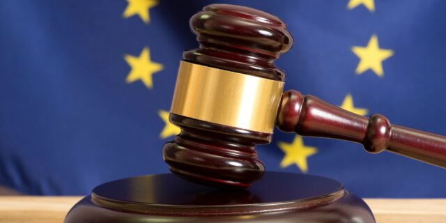 „Политико“: България и Унгария с най-лоши показатели в ЕС по Индекса на върховенството на закона