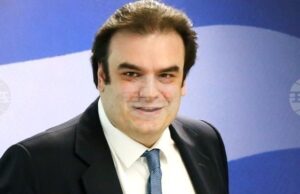 АНА-МПА: Гърция подкрепя предложенията на Европейската комисия за обмитяване на пратки с ниска стойност, каза гръцкият финансов министър АНА-МПА: Гърция подкрепя предложенията на Европейската комисия за обмитяване на пратки с ниска стойност, каза гръцкият финансов министър