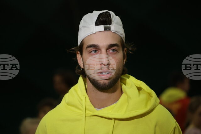 Адриан Андреев отпадна в първия кръг на турнира по тенис от сериите "Чалънджър" в Монтемар, Испания