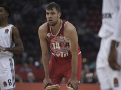Александър Везенков реализира 13 точки при нова победа на Олимпиакос в Евролигата, Коди Милър-Макинтайър и Цървена звезда допуснаха поражение