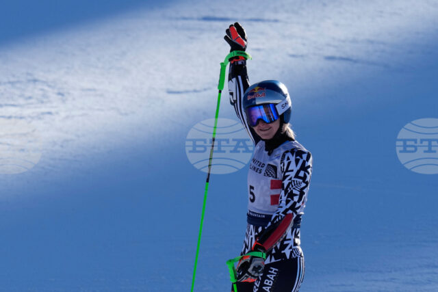 Алис Робинсън спечели категорично в САЩ и стана скиорката с най-много победи извън Европа и Северна Америка в историята на алпийските ски