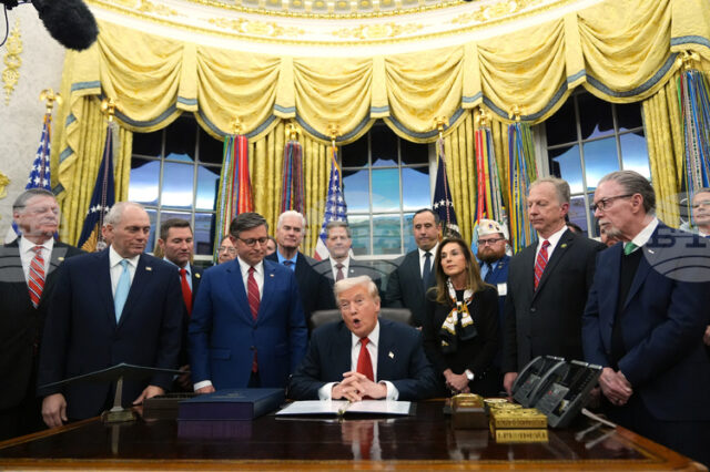 Американският президент Доналд Тръмп подписа закона за край на бюджетната парализа в САЩ