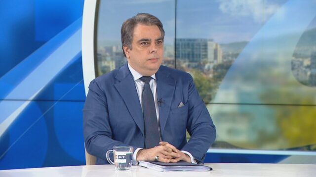 Асен Василев: Оттеглянето на „Гънвор“ поставя България в тежка ситуация Асен Василев